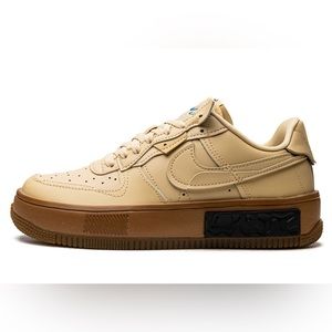 Nike Air Force 1 Fontana in sesame/black size 10